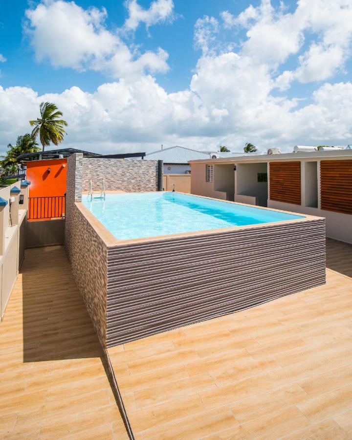Evasion En Plein Coeur De La Ville Studio Jacuzzis Sauna Et Piscine Au Centre De 路易港 外观 照片