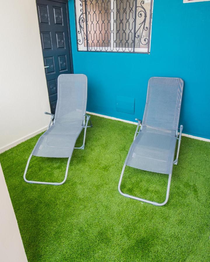 Evasion En Plein Coeur De La Ville Studio Jacuzzis Sauna Et Piscine Au Centre De 路易港 外观 照片